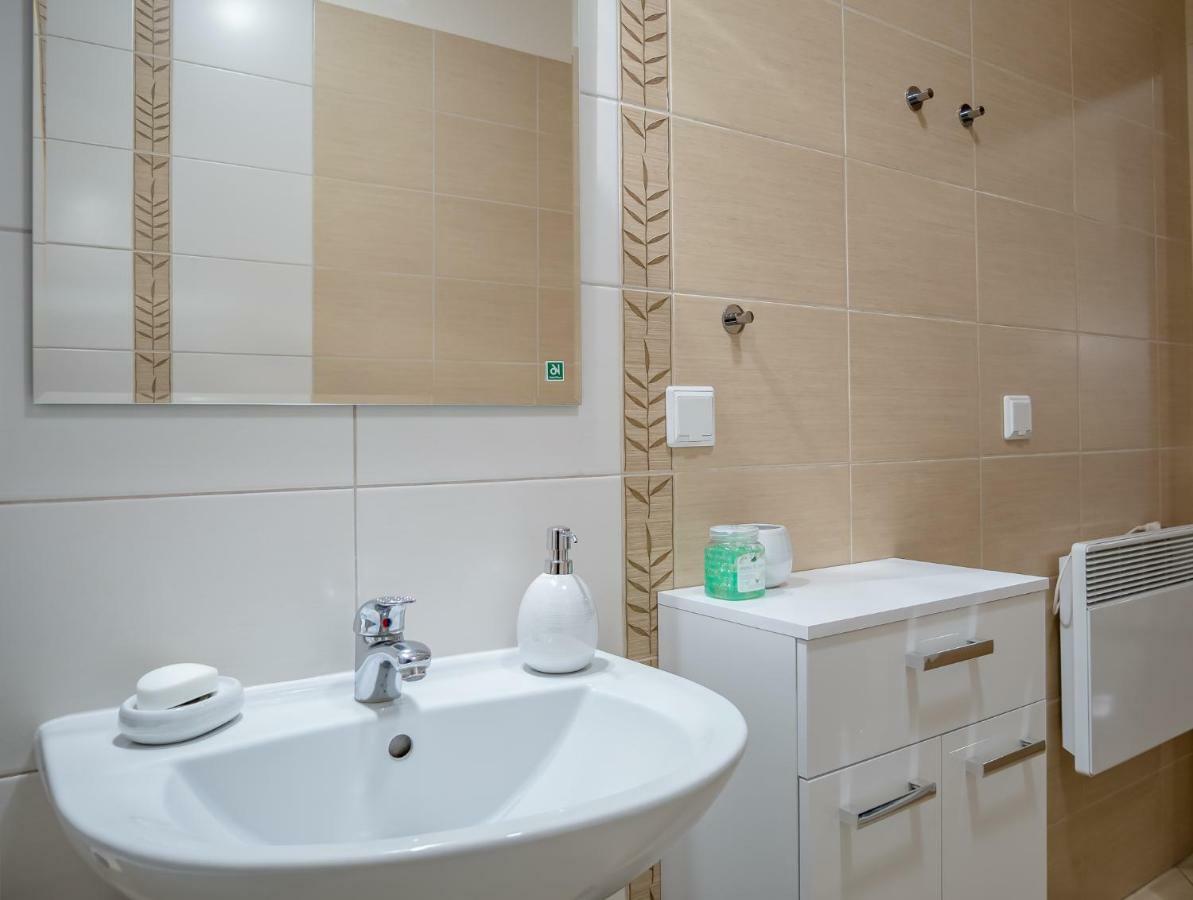 Dream Bay Apartment กดัญสก์ ภายนอก รูปภาพ